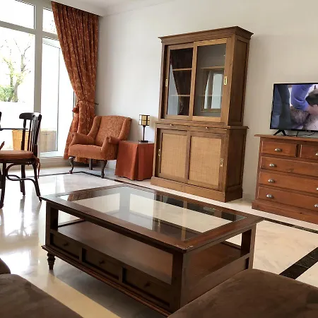 アパート 3 Bed, 2 Bath *
