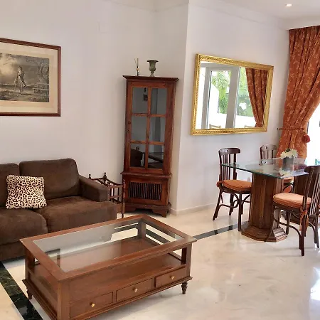 3 Bed, 2 Bath * マルベーリャ