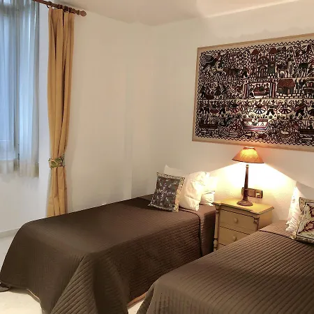 3 Bed, 2 Bath アパート *